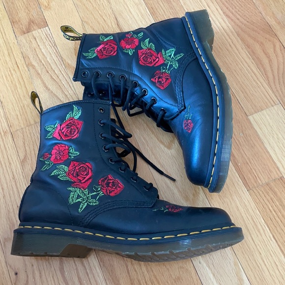 Dr. Martens Shoes - Dr. Martens Vonda Floral Leather Lace Up Boots